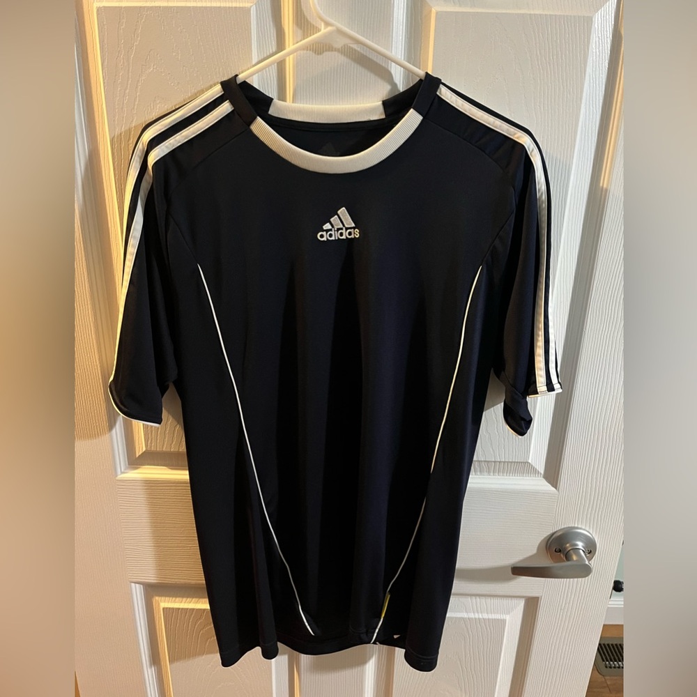 Adidas T-Shirt. Size M